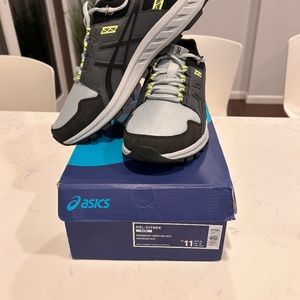 asics mens  sneaker brand new